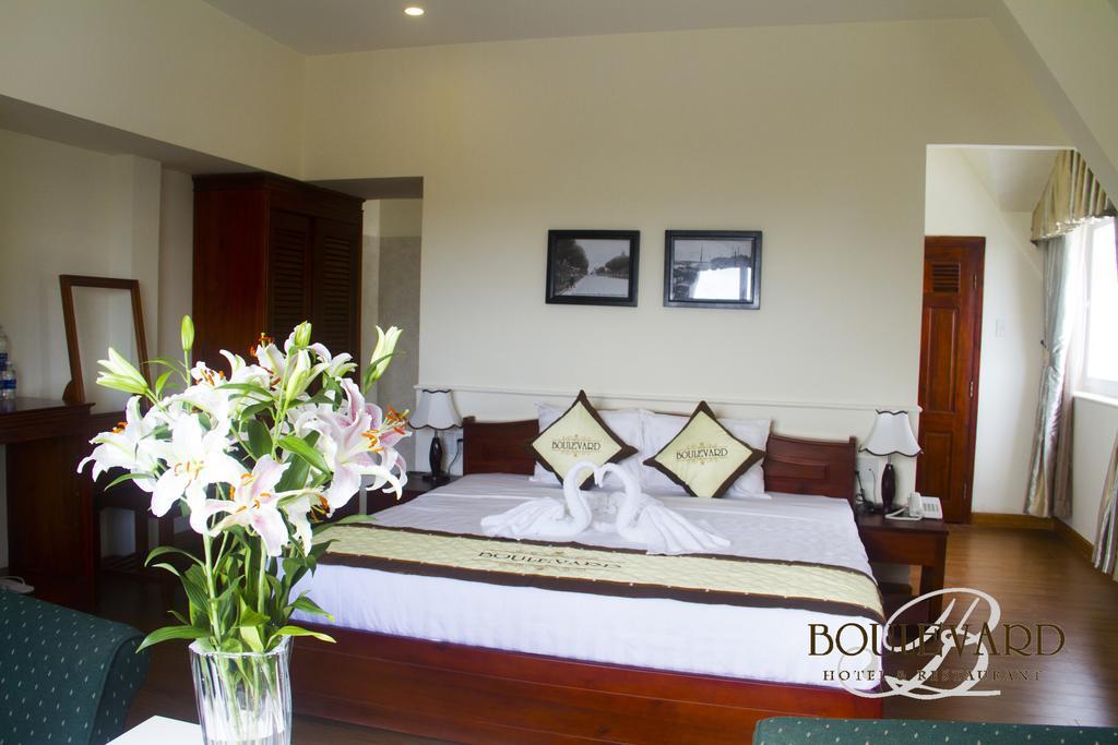 Boulevard Hotel Phu Quoc Exterior photo